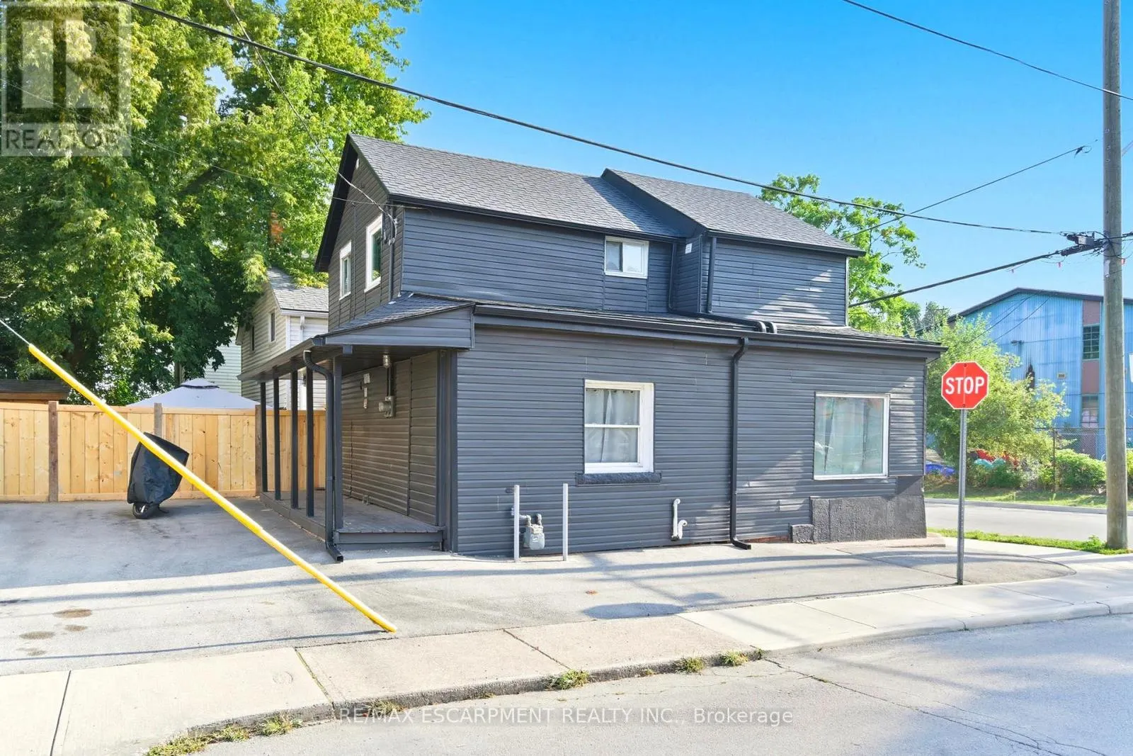 2 - 2 WINDSOR STREET