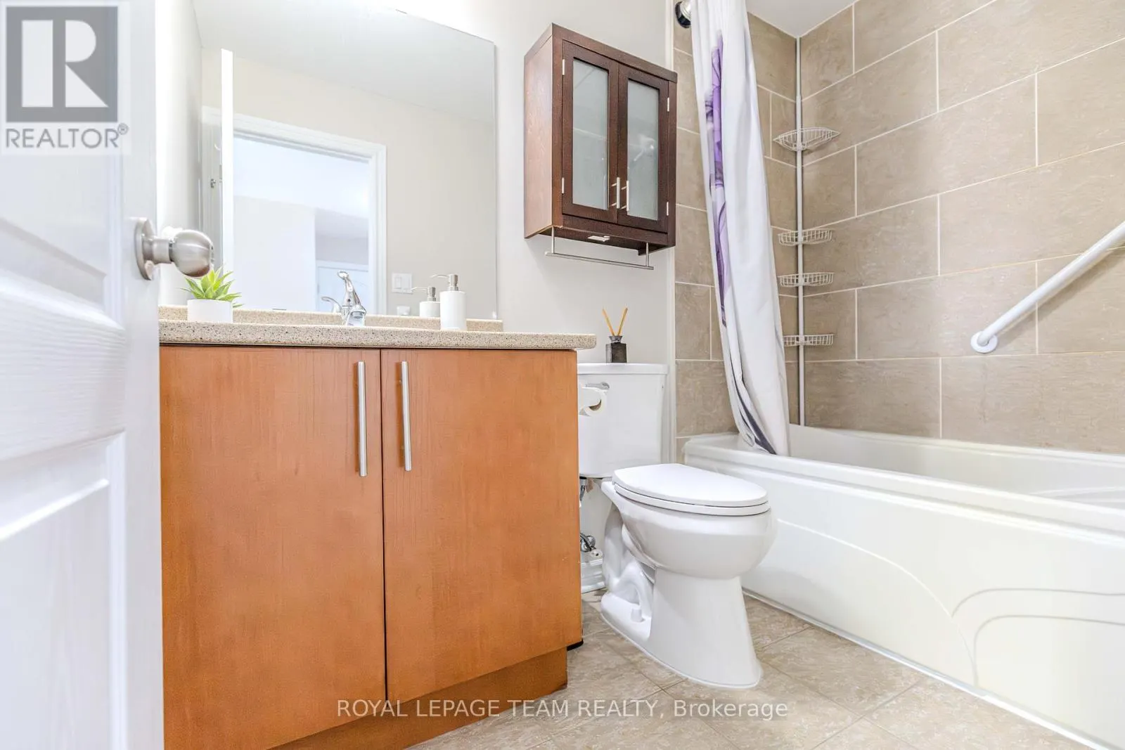 55 EMERALD POND PRIVATE