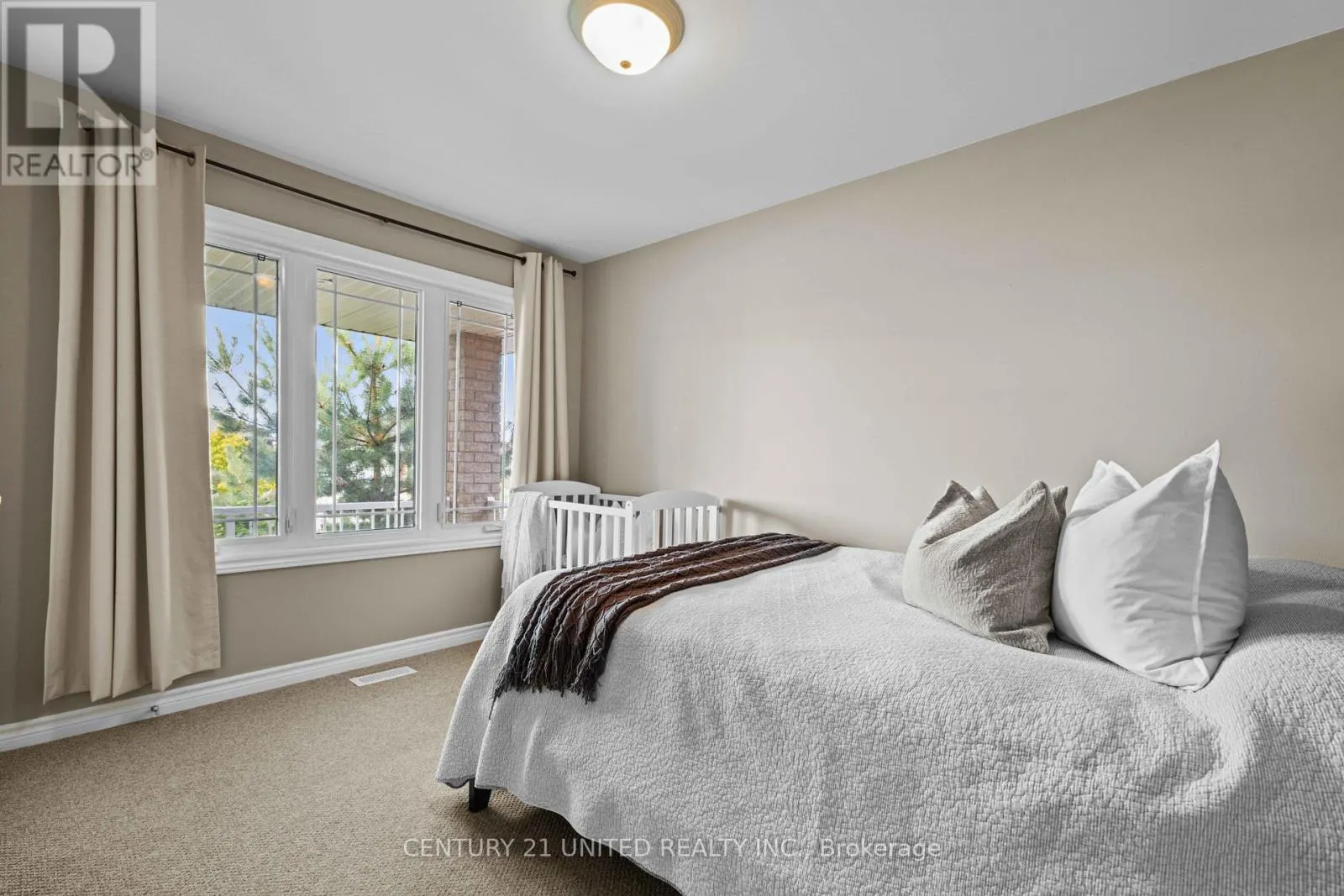 385 BIANCO CRESCENT