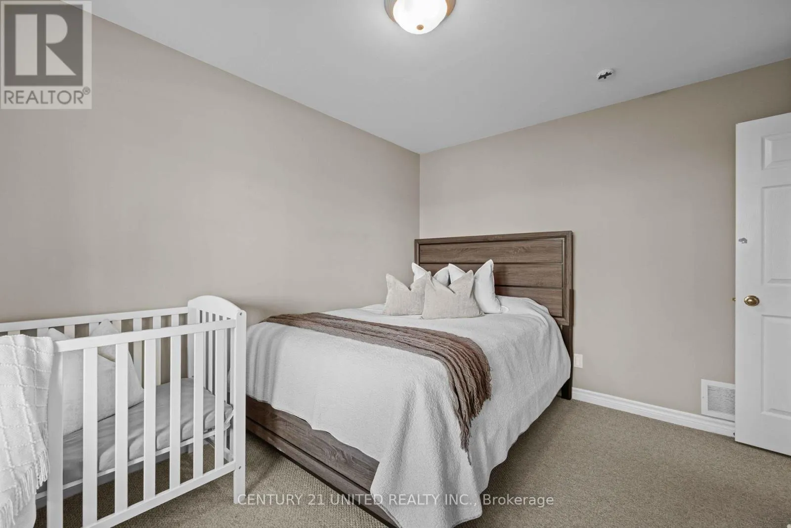 385 BIANCO CRESCENT