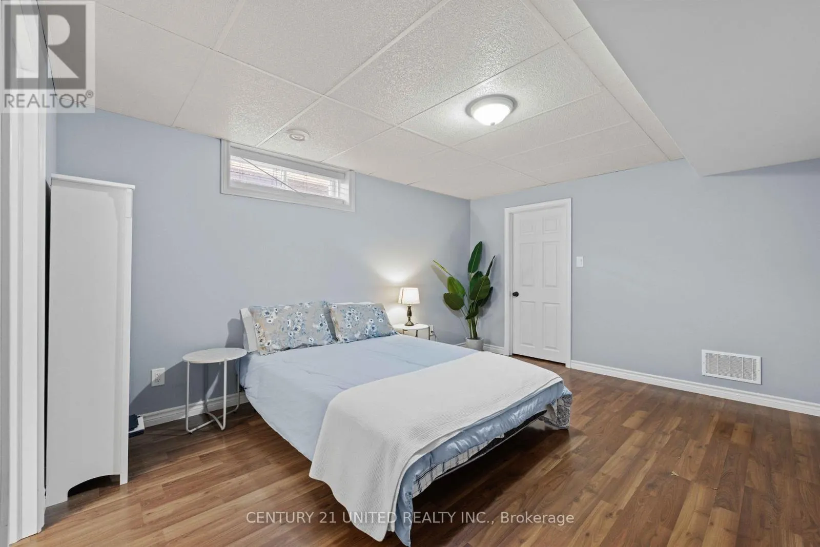 385 BIANCO CRESCENT