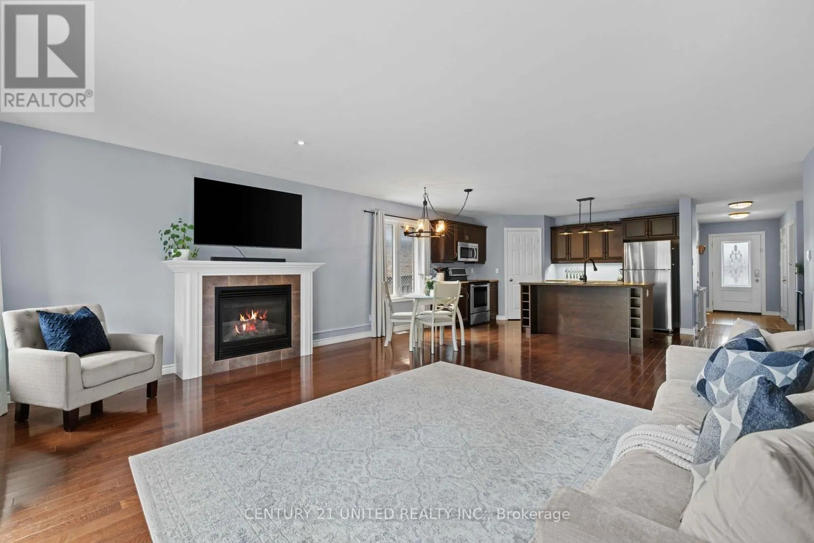 385 BIANCO CRESCENT