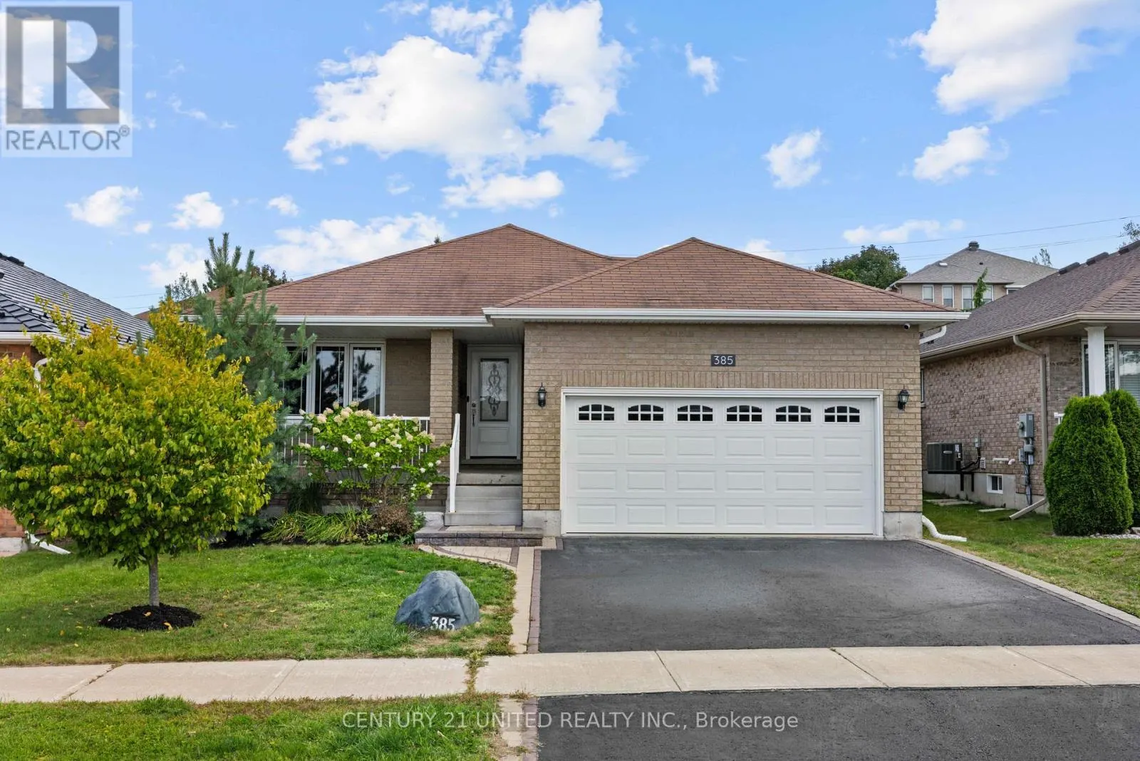 385 BIANCO CRESCENT