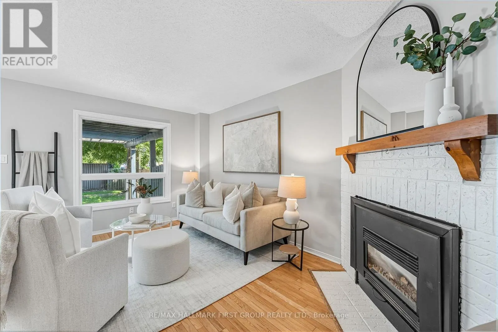 908 FAIRBANKS ROAD