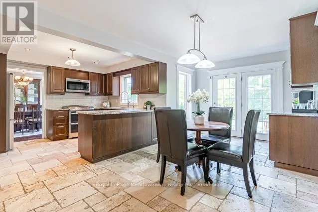 518 GRAND RIDGE DRIVE