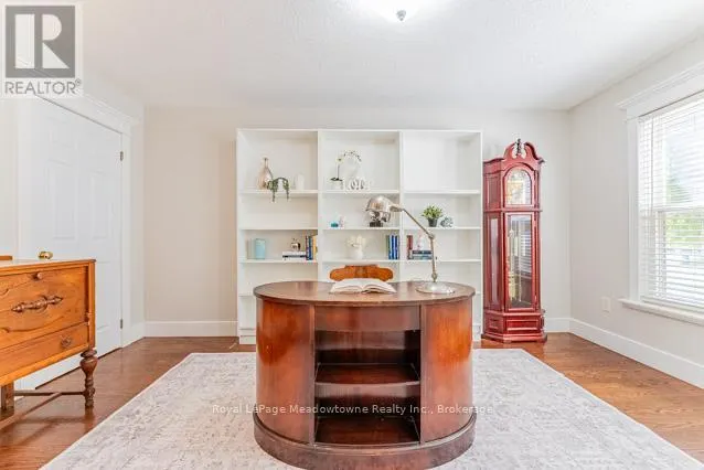 518 GRAND RIDGE DRIVE
