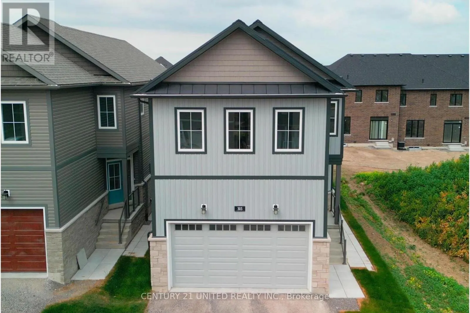 303 MULLIGHAN GARDENS