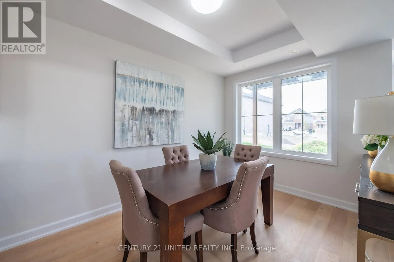303 MULLIGHAN GARDENS