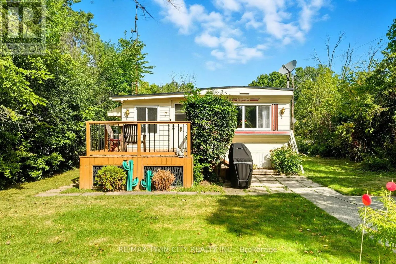 7 SUNVALLEY - 1429 SHEFFIELD ROAD