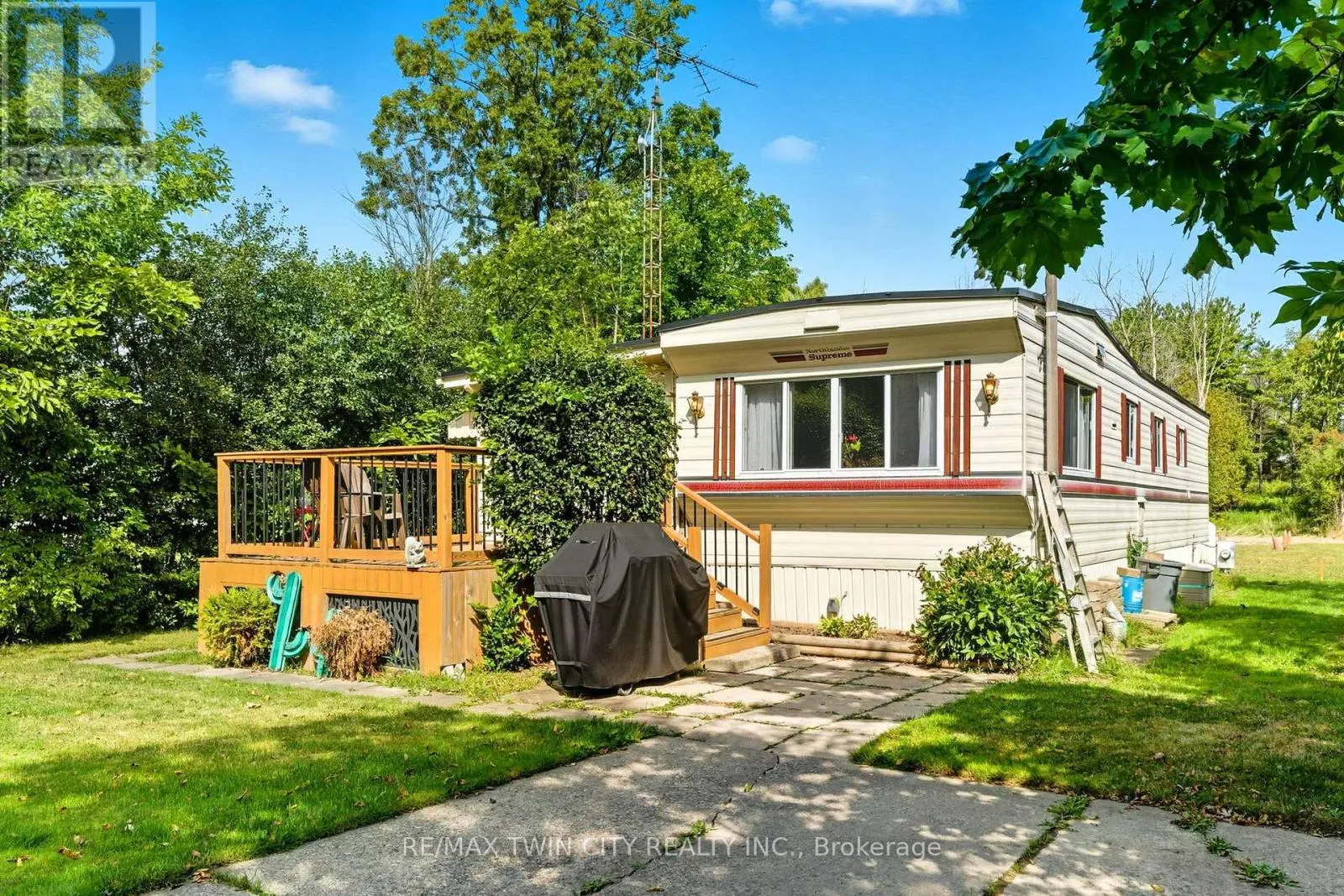 7 SUNVALLEY - 1429 SHEFFIELD ROAD