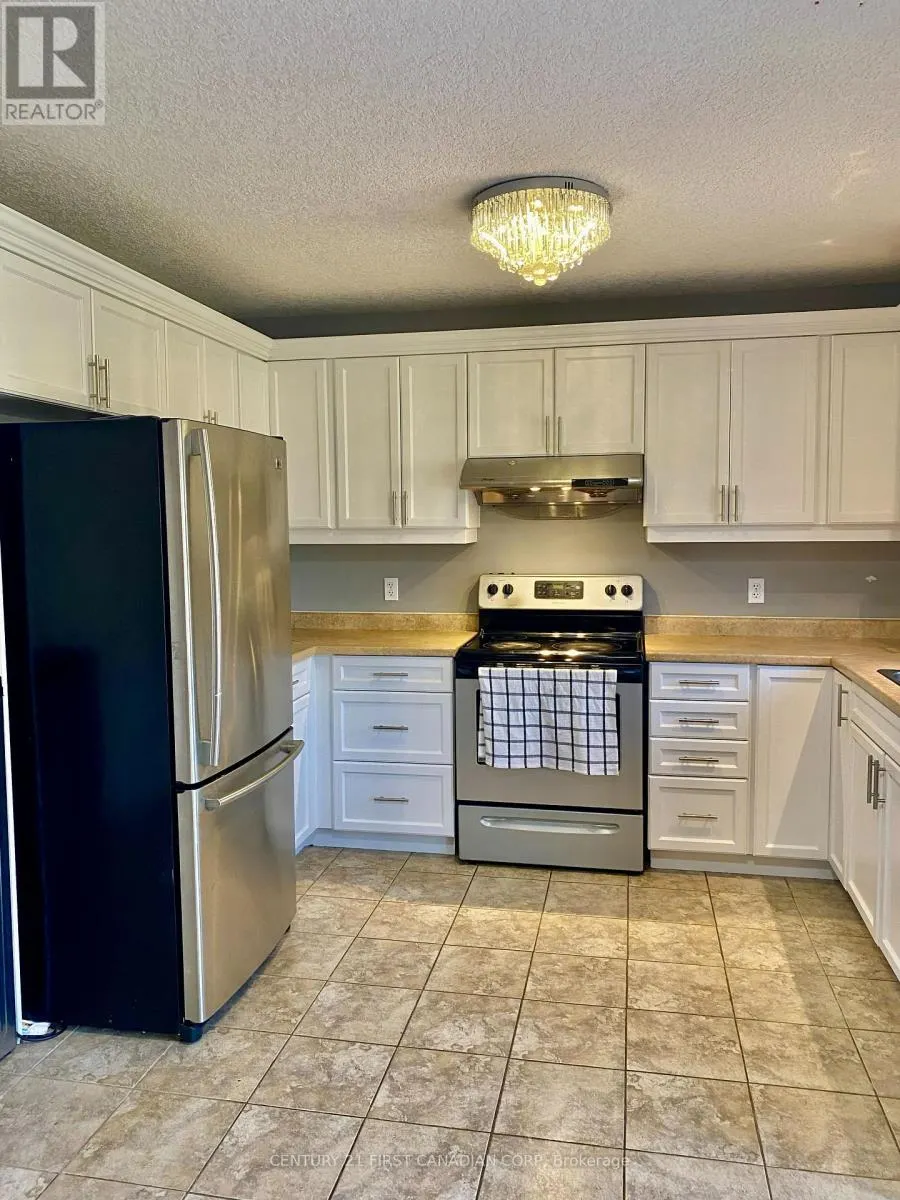 1678 BLACKMAPLE CRESCENT