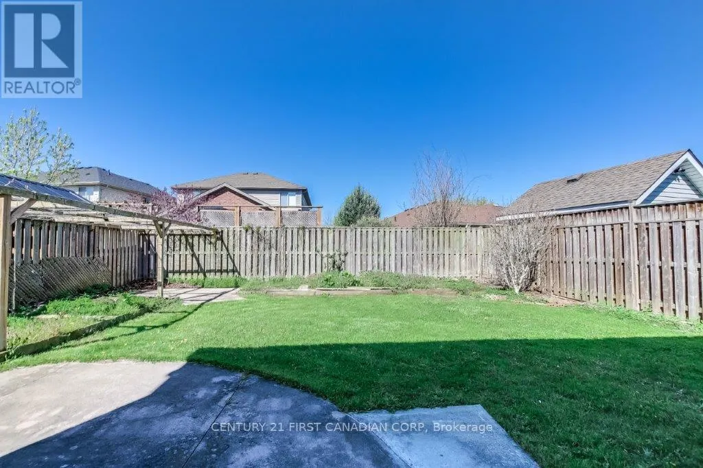 1678 BLACKMAPLE CRESCENT