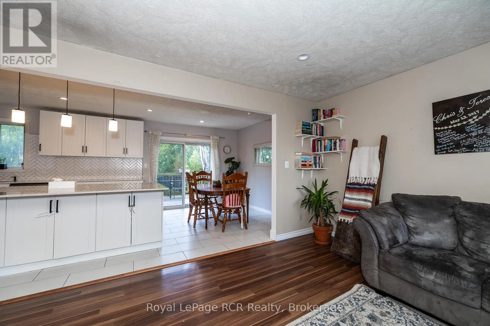 876 27TH STREET W