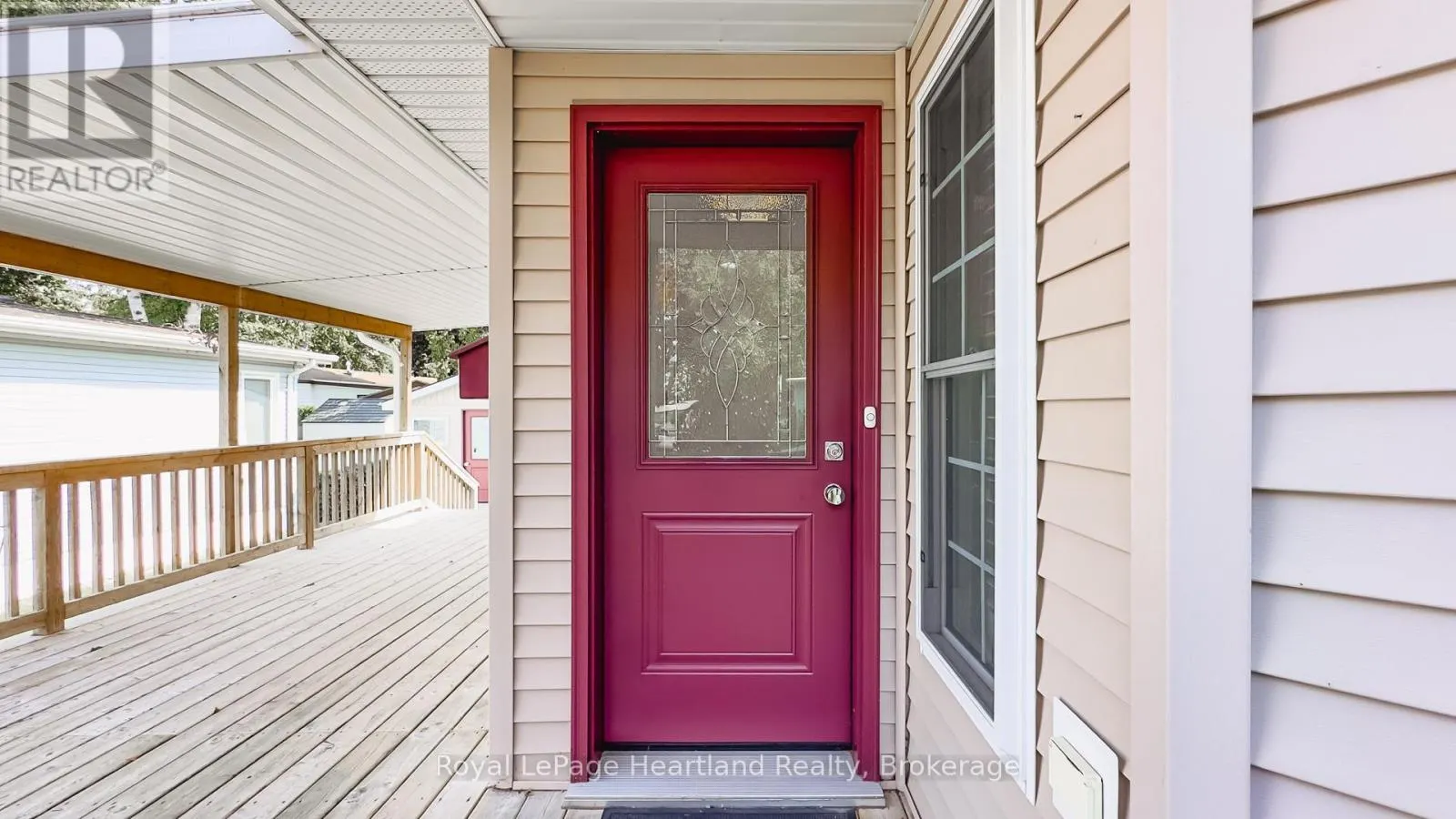 42 IROQUOIS LANE