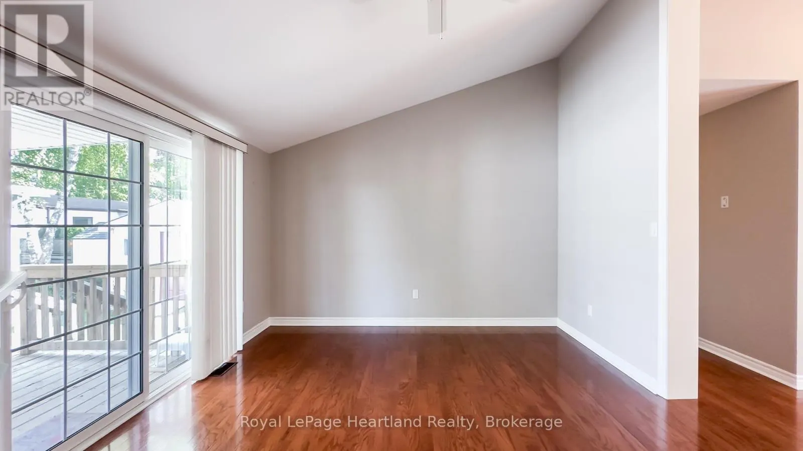 42 IROQUOIS LANE