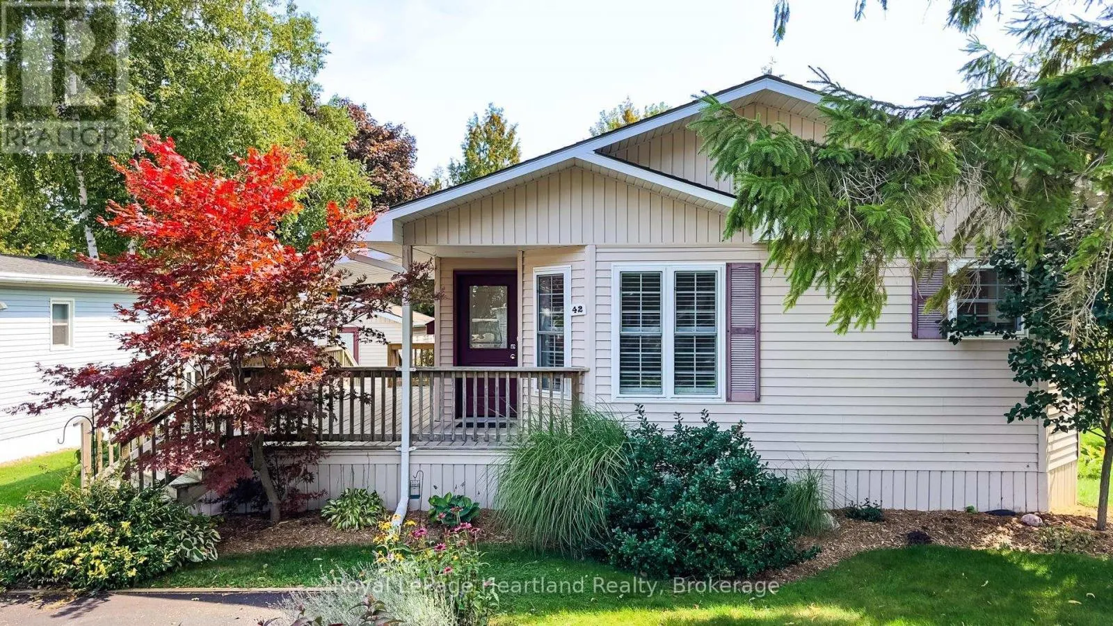 42 IROQUOIS LANE