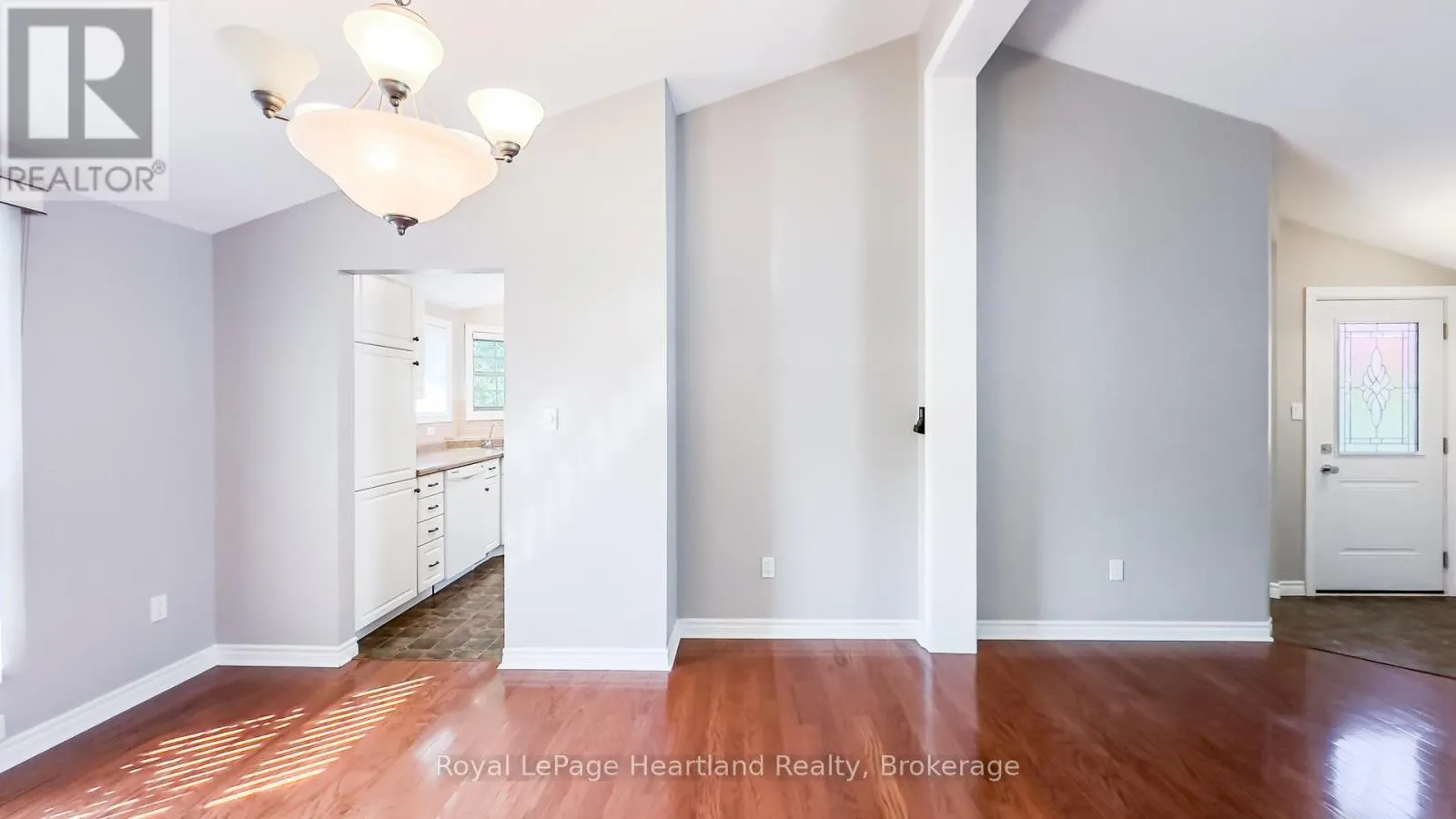42 IROQUOIS LANE