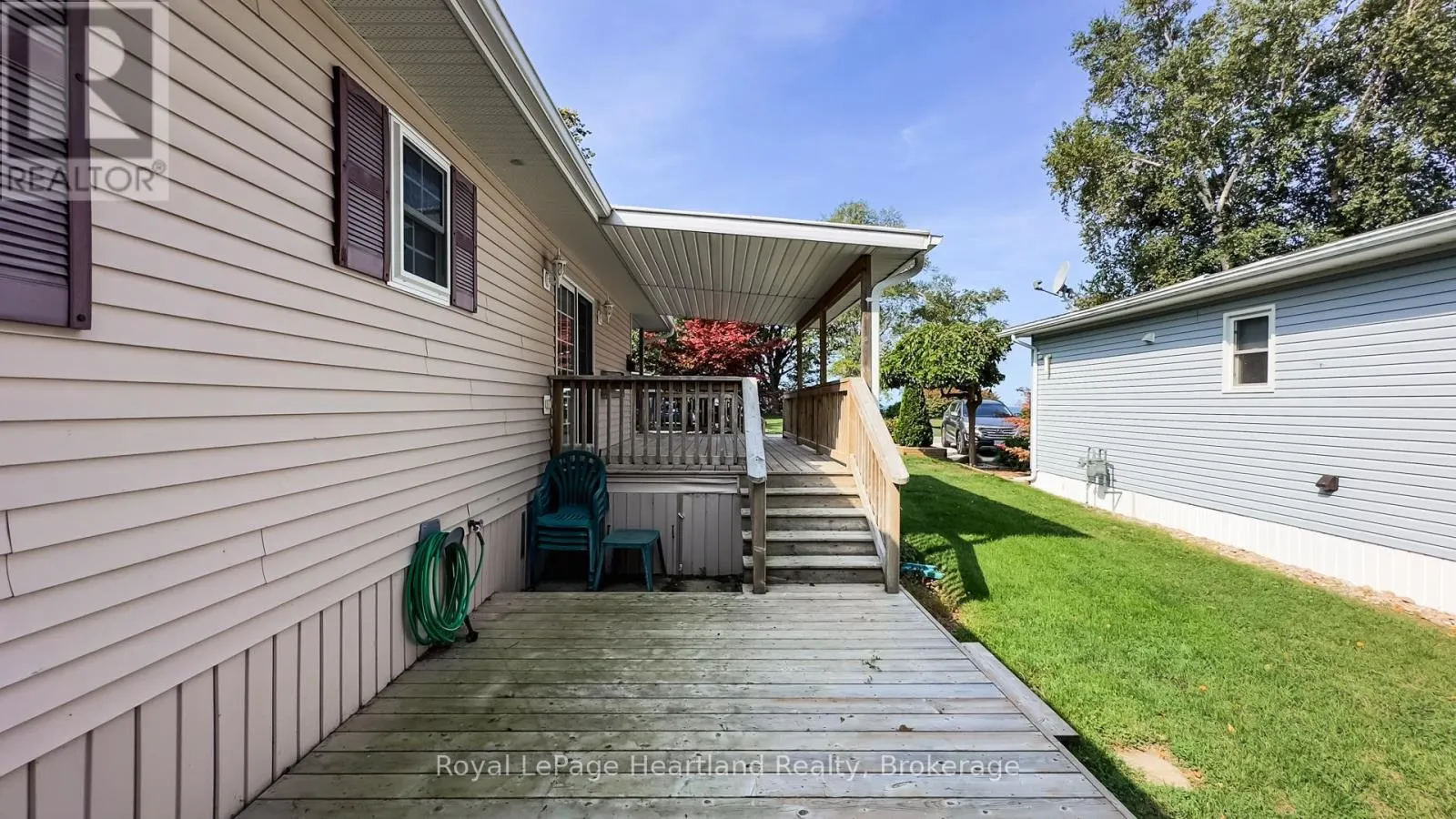 42 IROQUOIS LANE