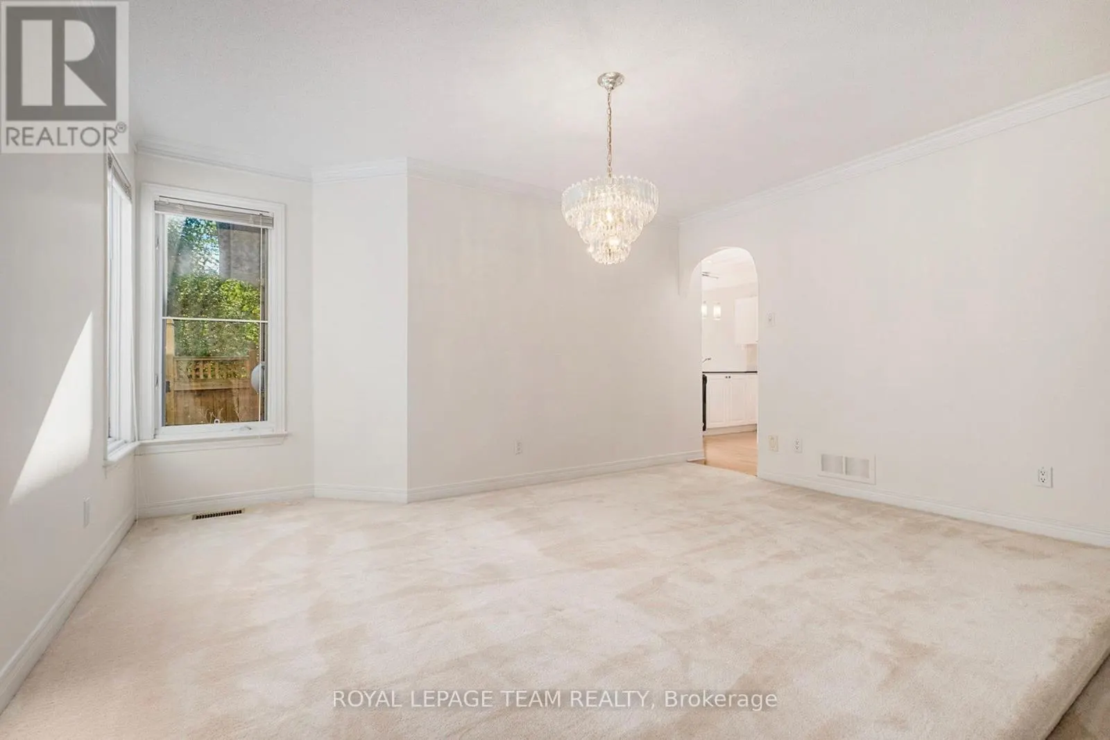 239 MARKLAND CRESCENT