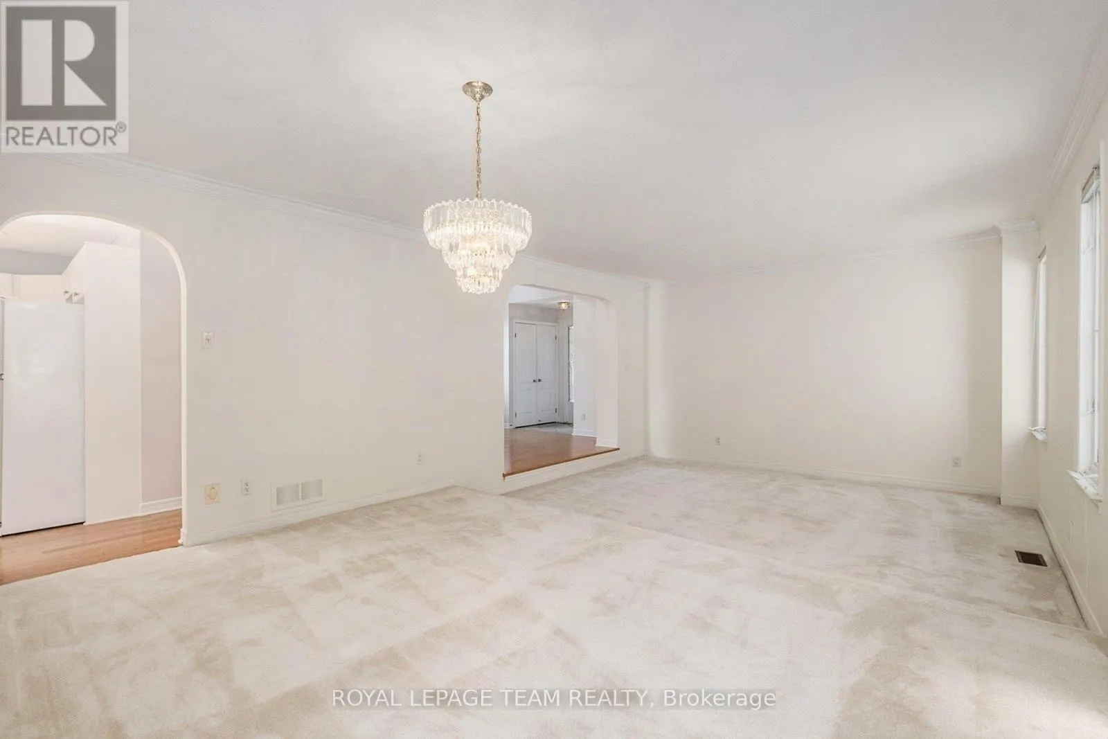 239 MARKLAND CRESCENT