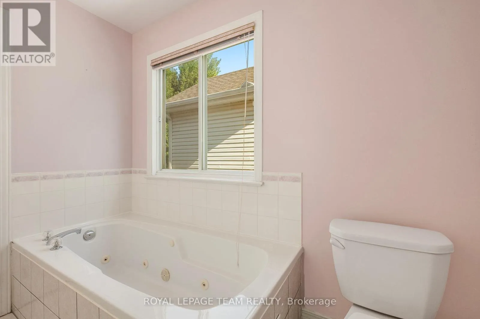 239 MARKLAND CRESCENT