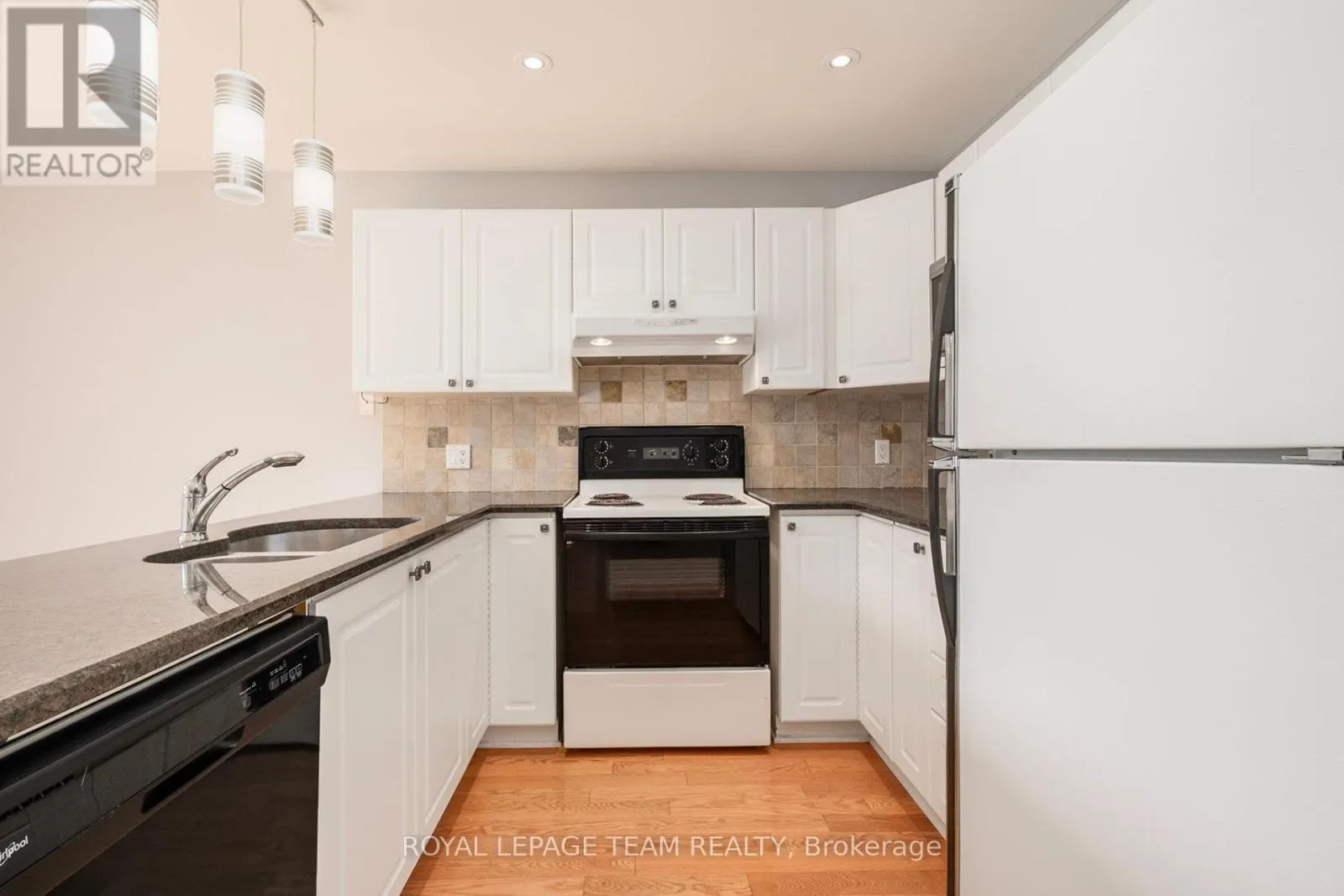 239 MARKLAND CRESCENT