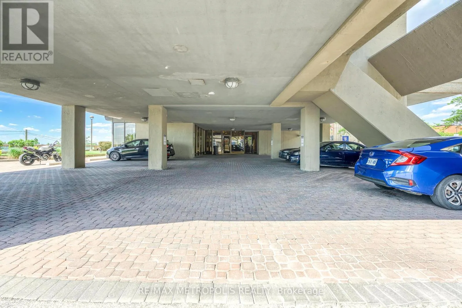 1408 - 155 FRONT STREET N