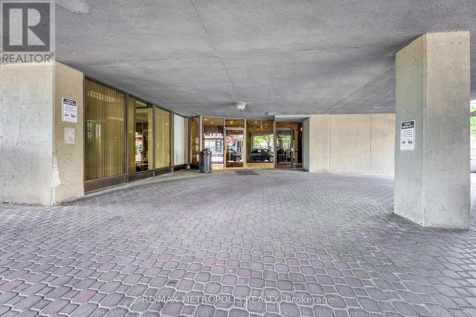 1408 - 155 FRONT STREET N