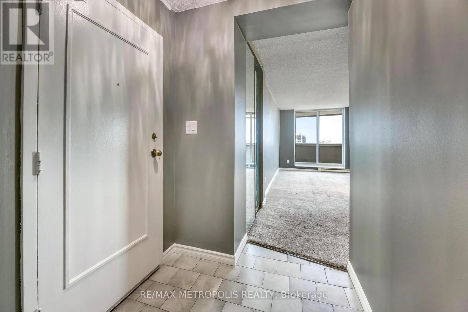 1408 - 155 FRONT STREET N