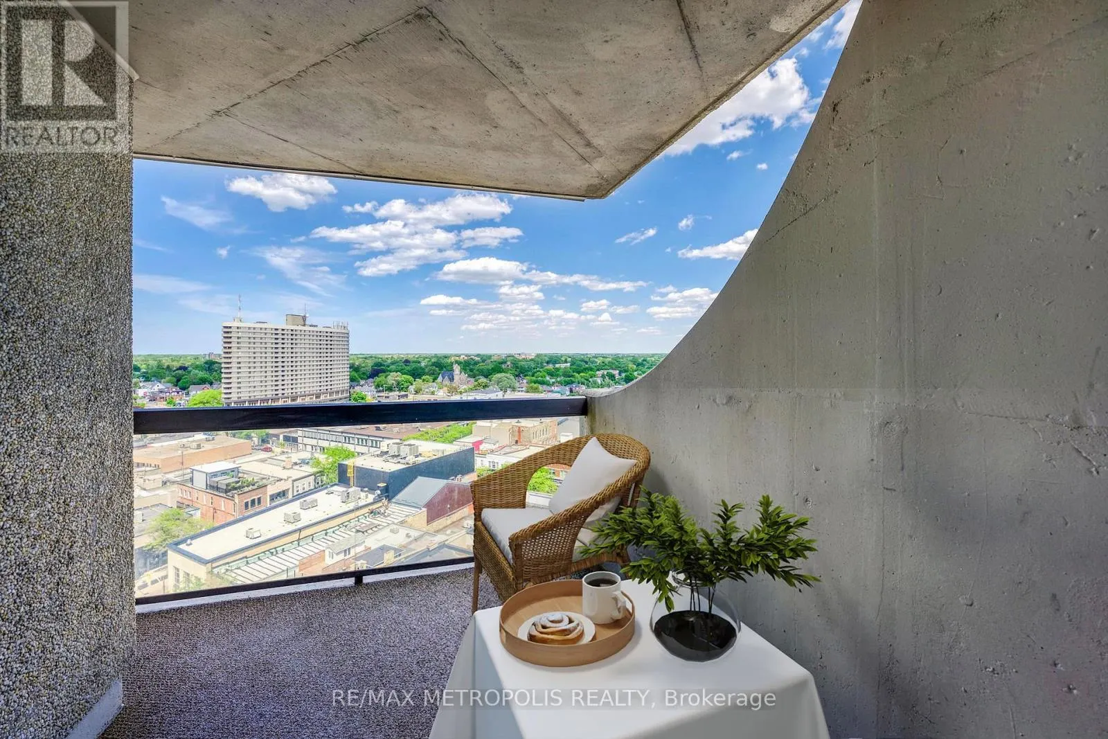 1408 - 155 FRONT STREET N