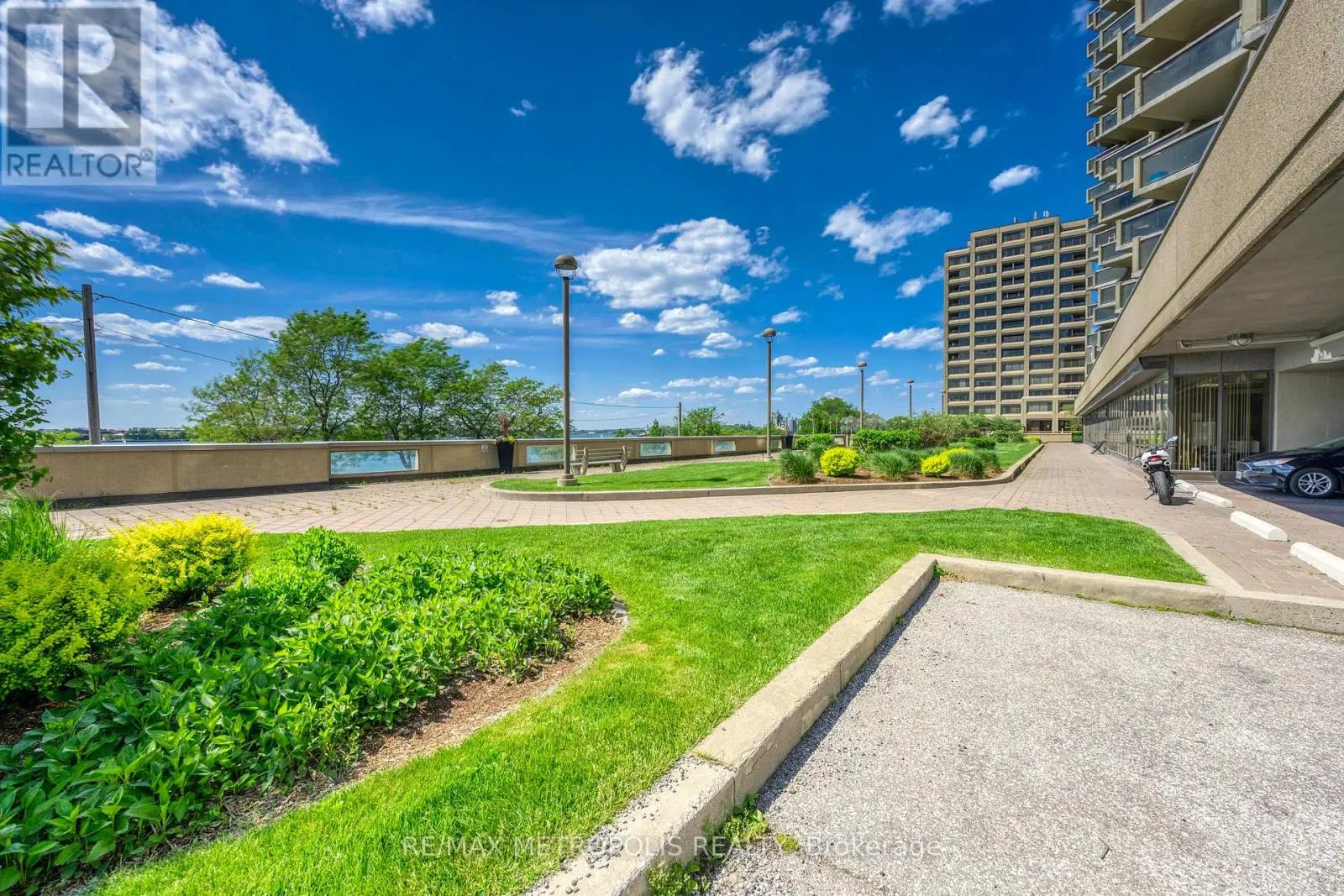 1408 - 155 FRONT STREET N