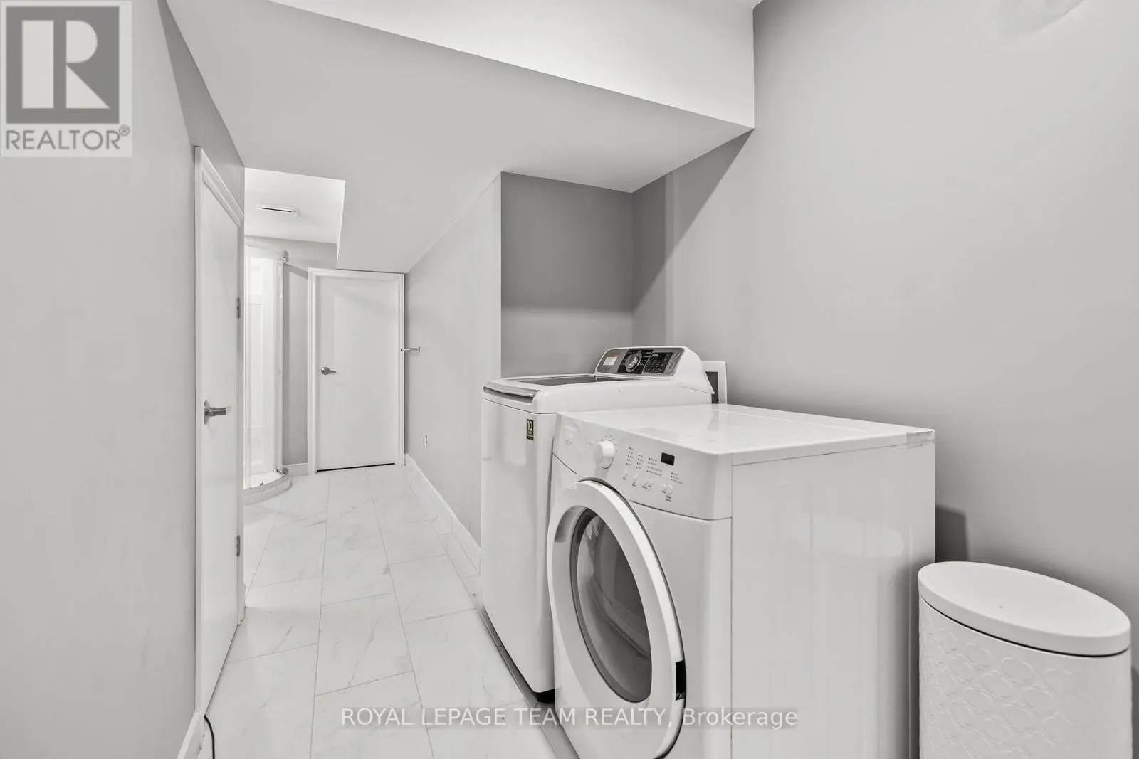 B - 908 CLARKIA STREET