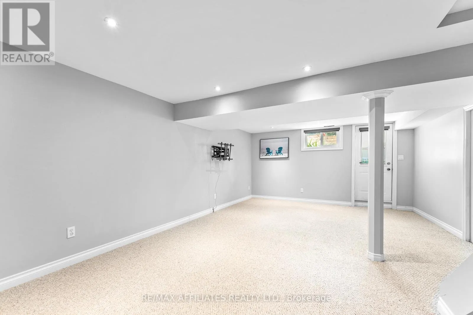 1278 BAYVIEW DRIVE