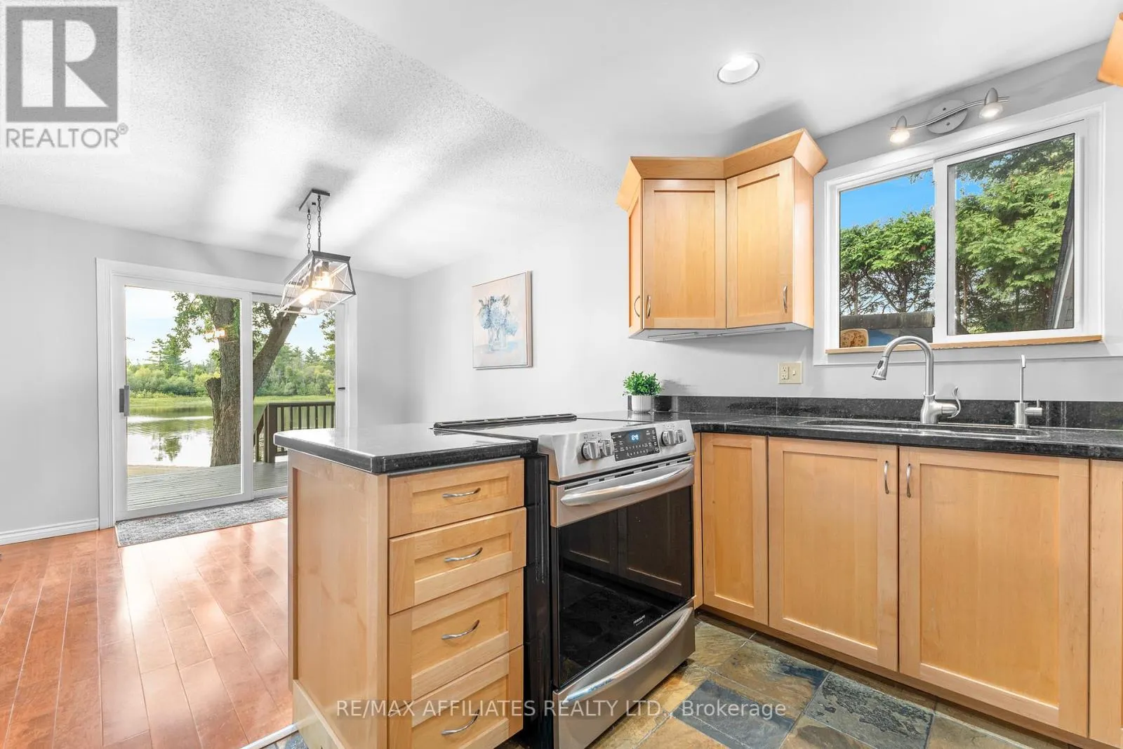 1278 BAYVIEW DRIVE