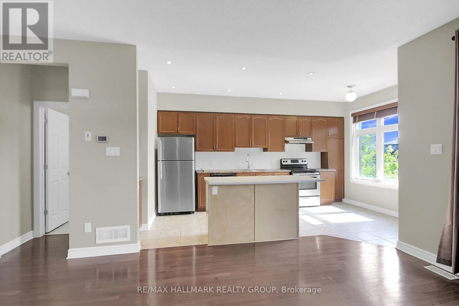 240 LEATHER LEAF TERRACE