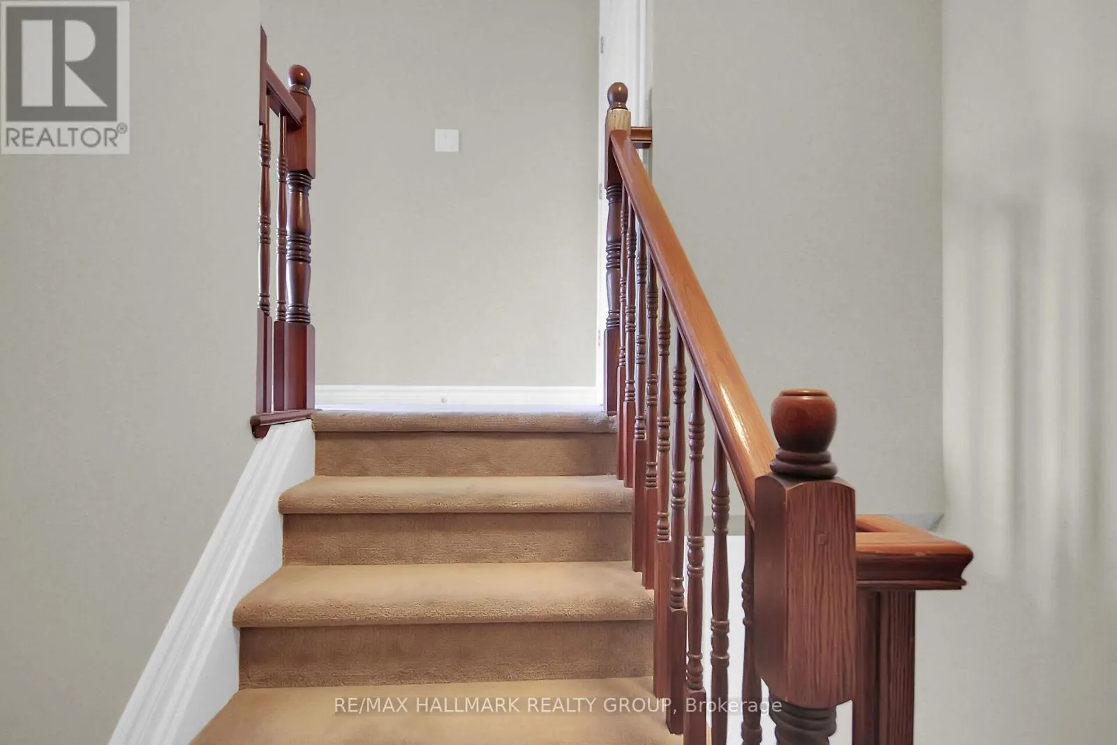 240 LEATHER LEAF TERRACE