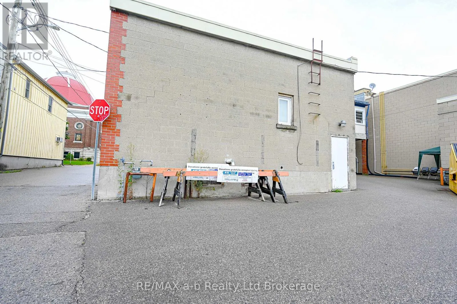19 RIDOUT STREET W