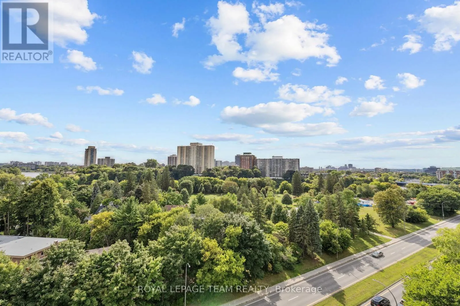1002 - 70 LANDRY STREET