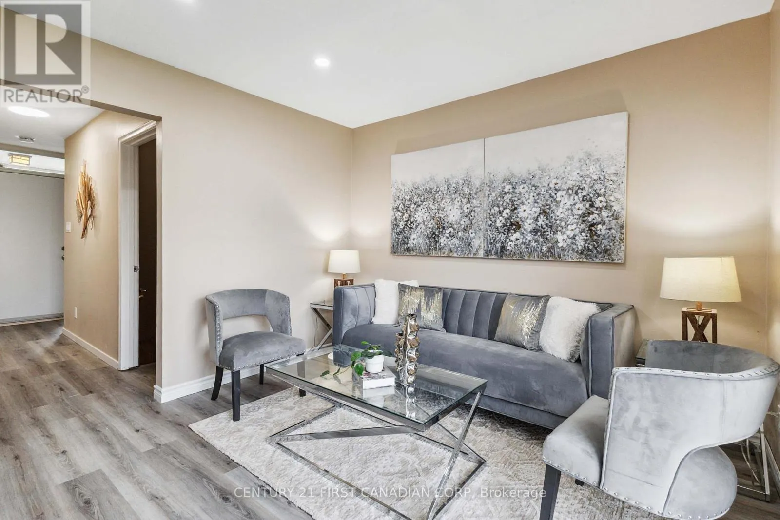 2 - 155 BOULLEE STREET, #2