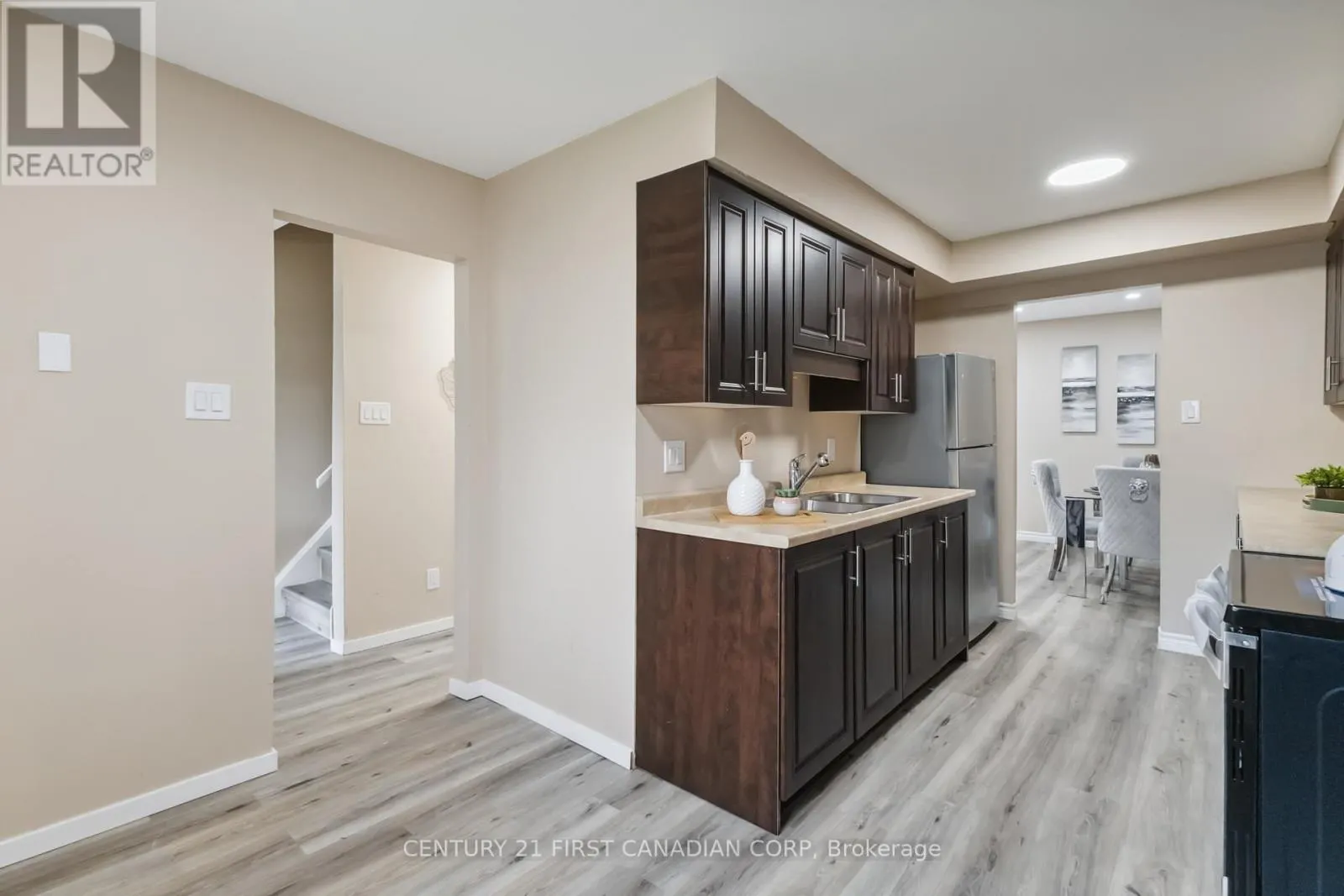 2 - 155 BOULLEE STREET, #2