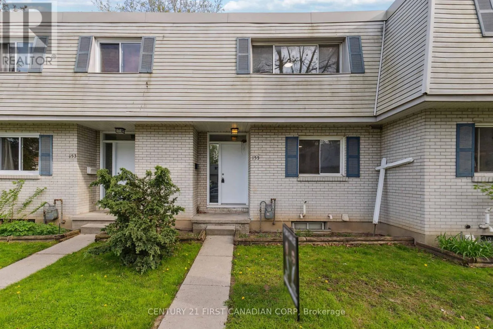 2 - 155 BOULLEE STREET, #2