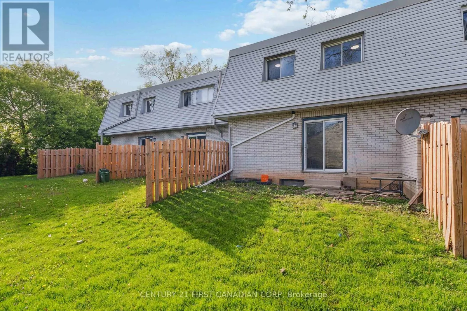 2 - 155 BOULLEE STREET, #2