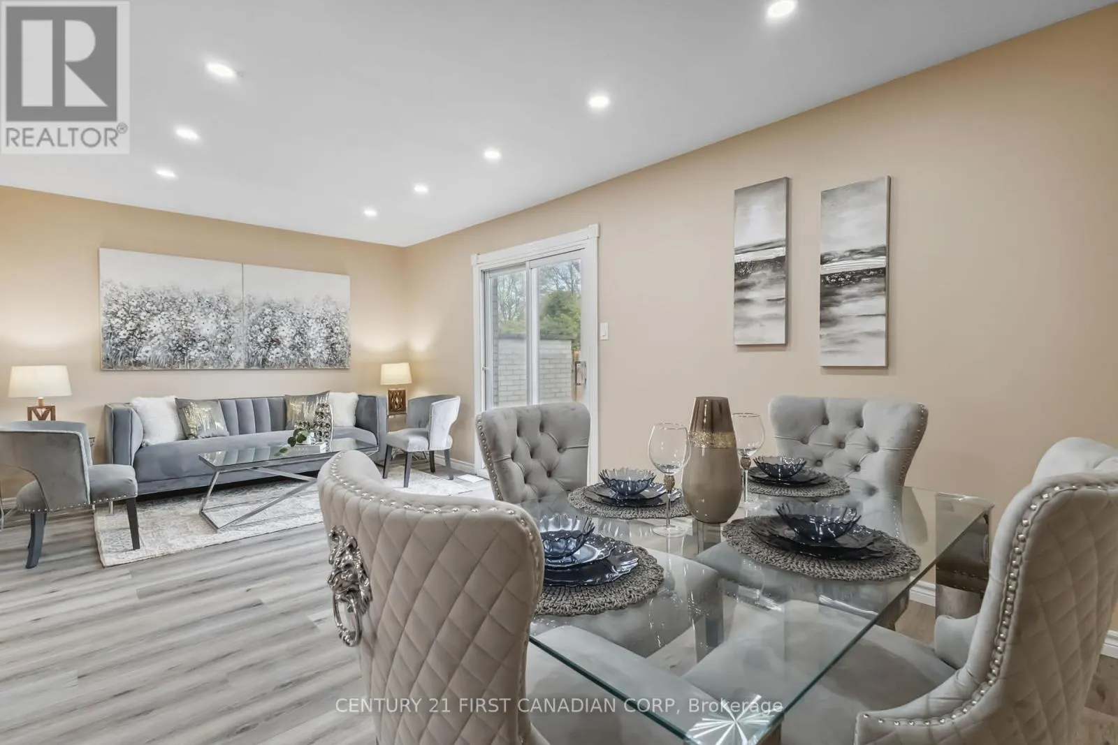 2 - 155 BOULLEE STREET, #2