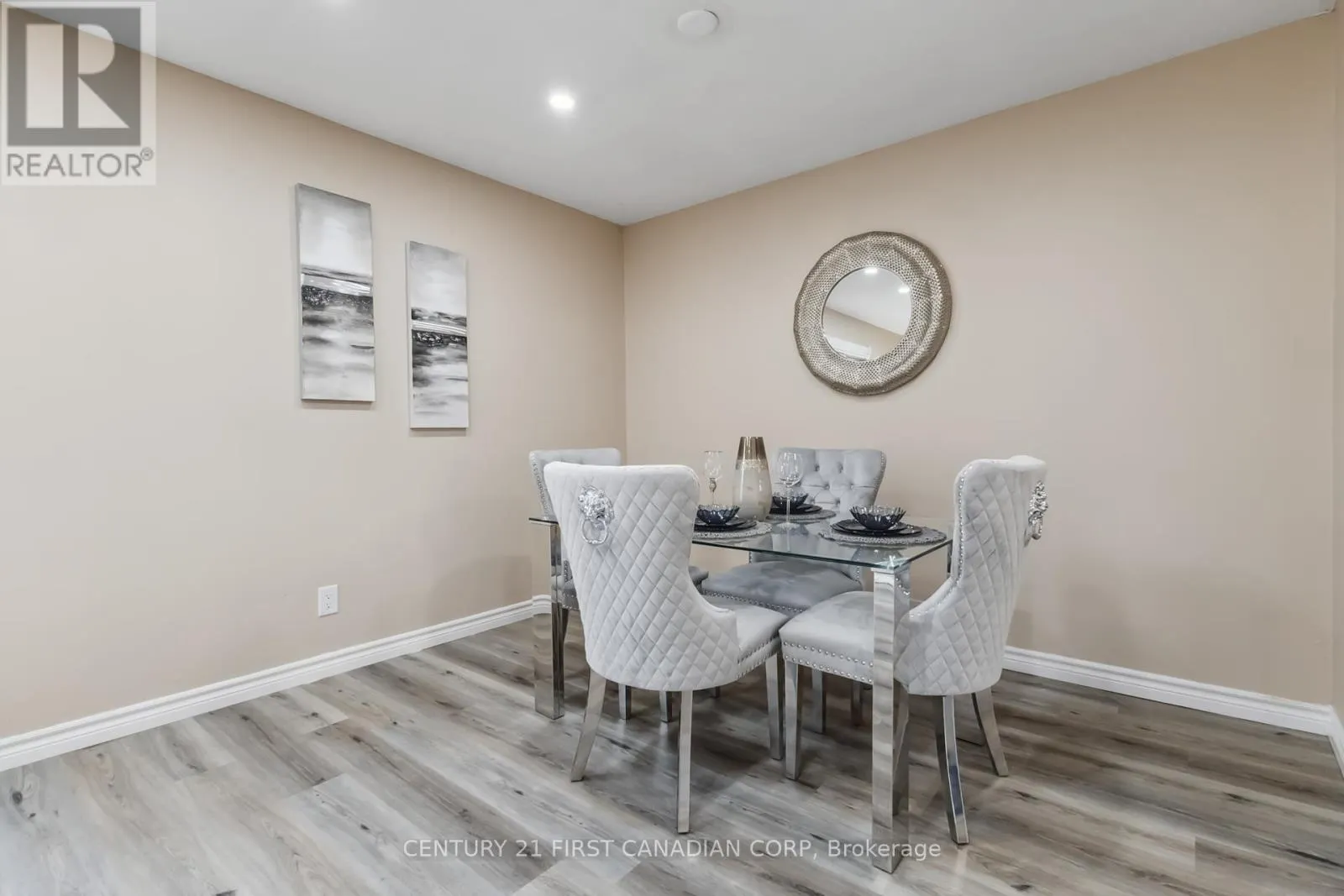 2 - 155 BOULLEE STREET, #2