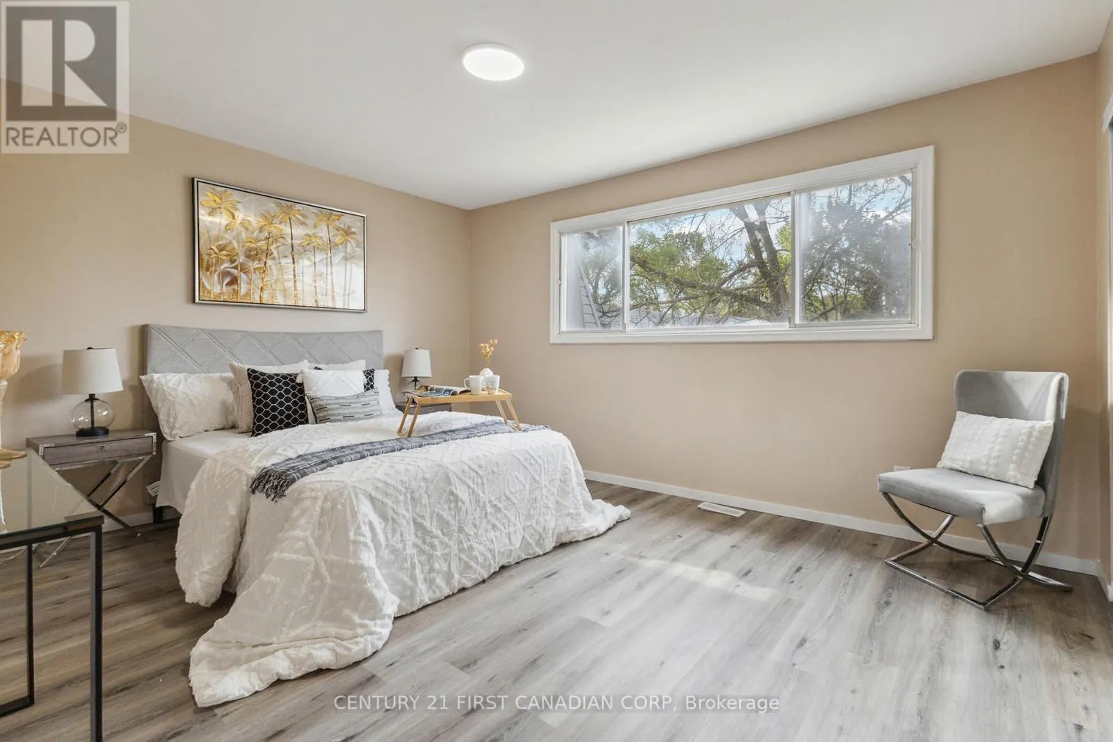2 - 155 BOULLEE STREET, #2
