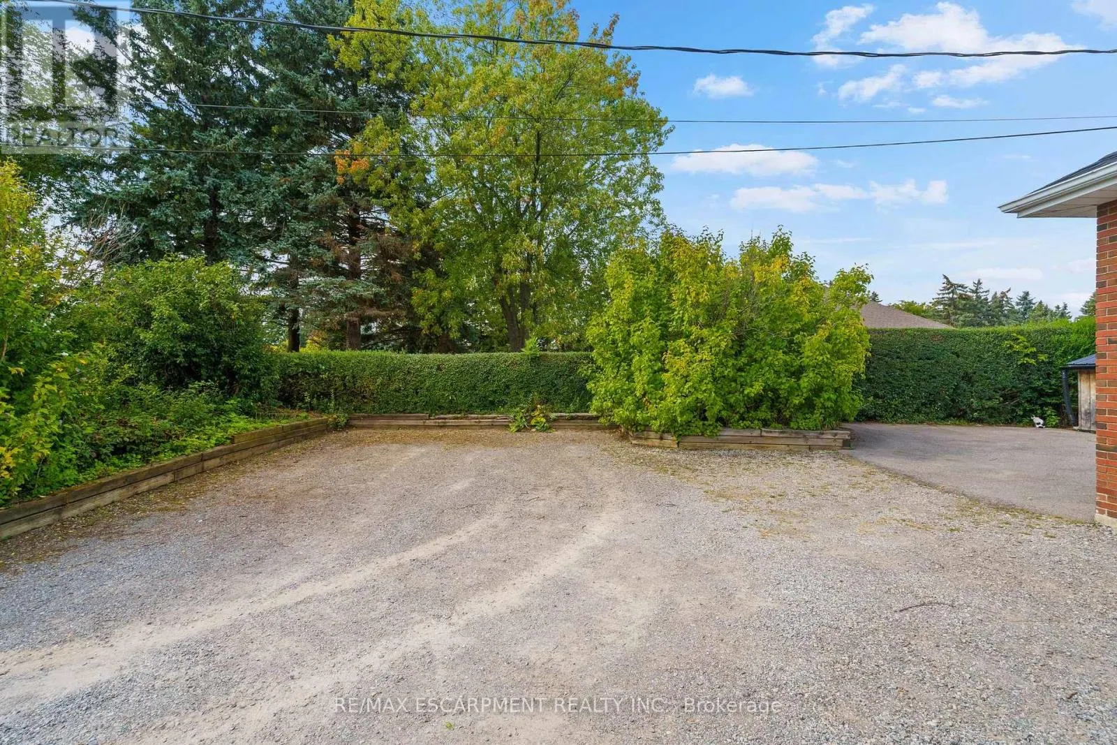 9604 TWENTY ROAD W