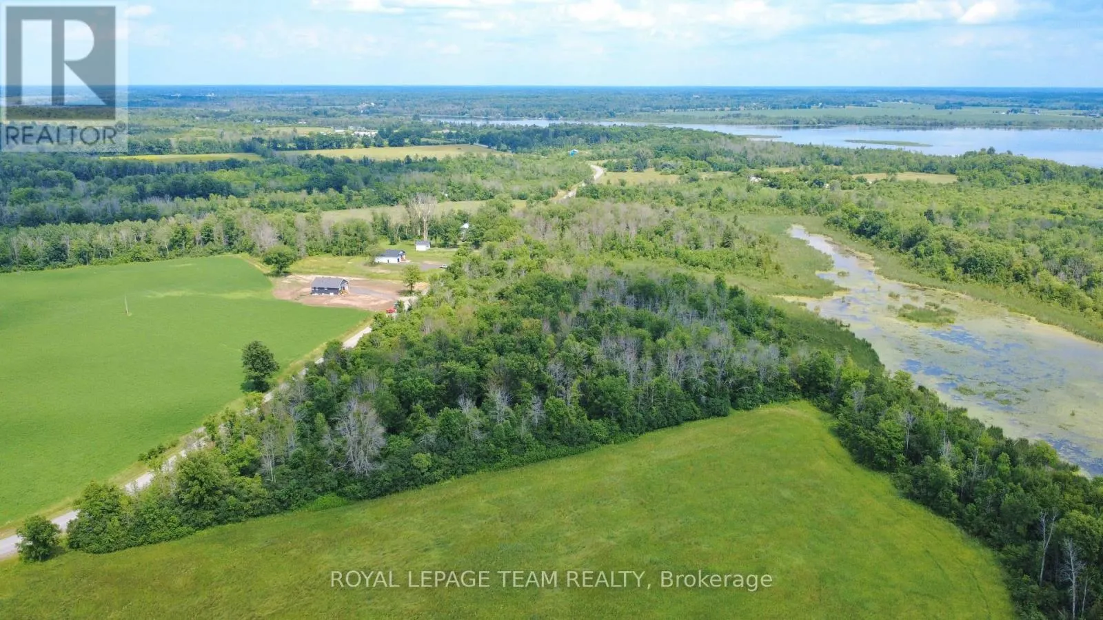 00 RIDEAU RIVER ROAD