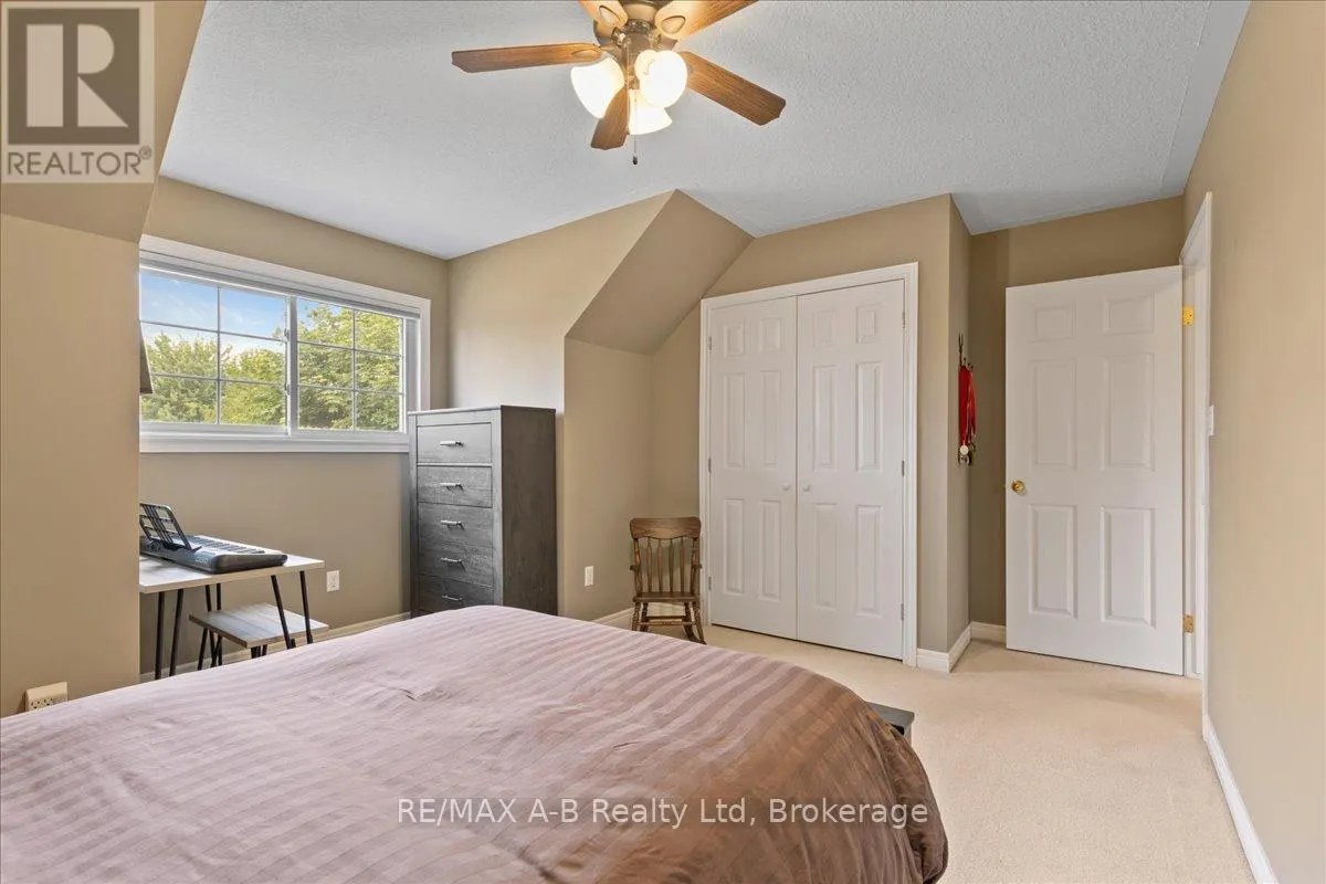 214 JORDAN CRESCENT