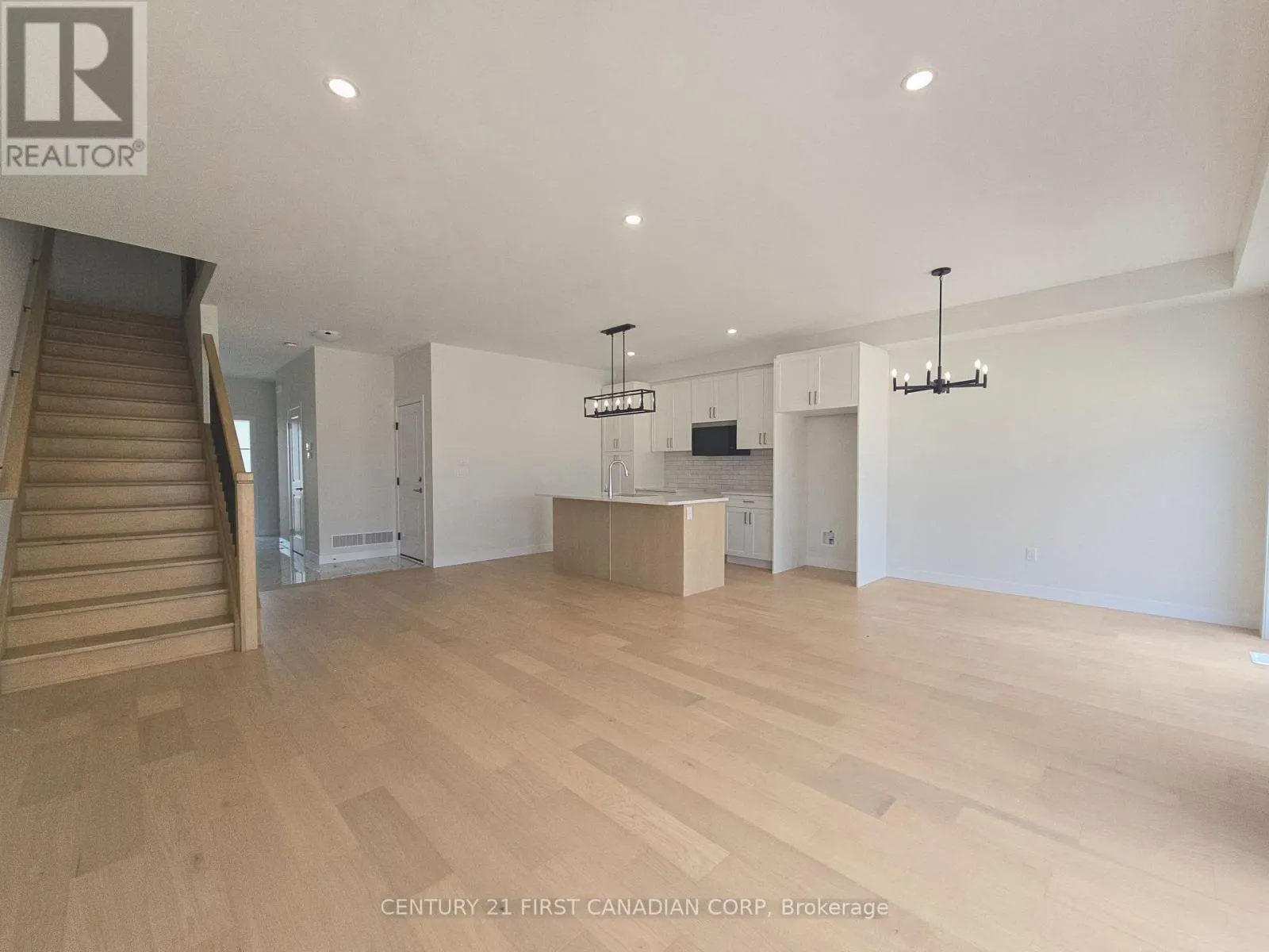 4273 CALHOUN WAY