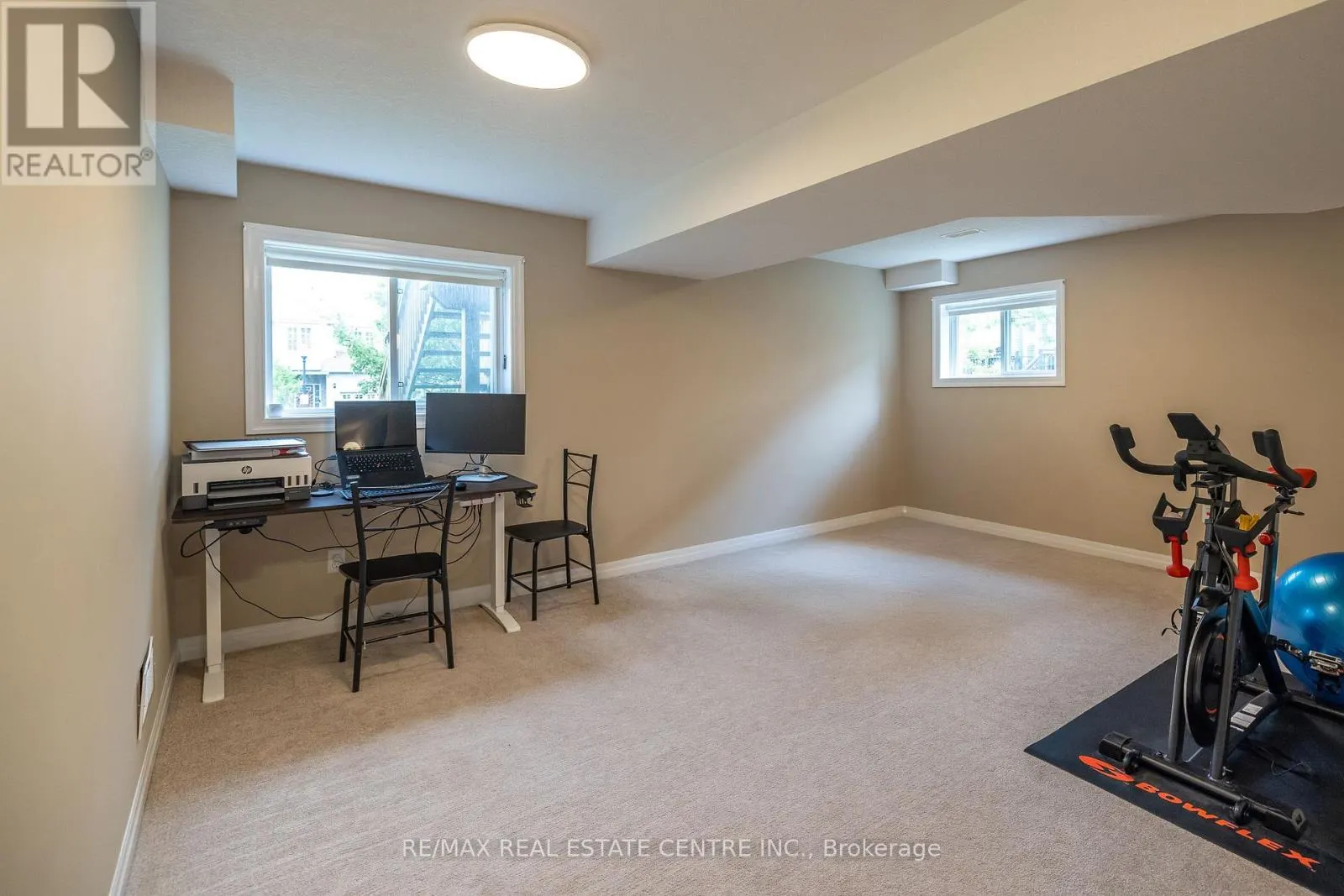 94 - 105 PINNACLE DRIVE